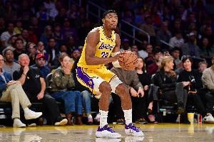 薪资专家：文班需要空间型4号位比如八村塁 马刺有足够灵活性补强