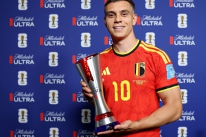 双响+4关键传球，特罗萨德当选比利时5-1新西兰一役全场最佳
