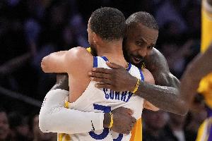 媒体人：追梦拼了 NBA太娱乐 等不及看库里跟詹姆斯在勇士联手