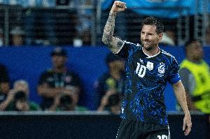 萨巴莱塔：梅西有时场上散步绝不是疲劳，他是寻找理想的接球位置