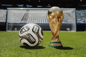 打几分？半决赛决赛阶段首次专属设计，官方用球