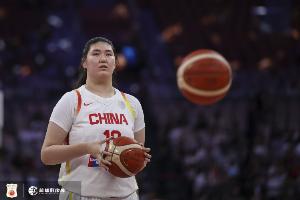 张子宇是中国女篮表现最亮眼球员 也一直积极养伤全力备战世界杯